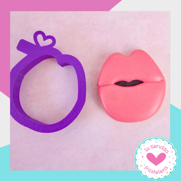 Cortador "Beso mini" (elaborados con plástico 100% biodegradable 😍)